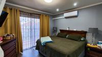 Main Bedroom - 16 square meters of property in Benoni