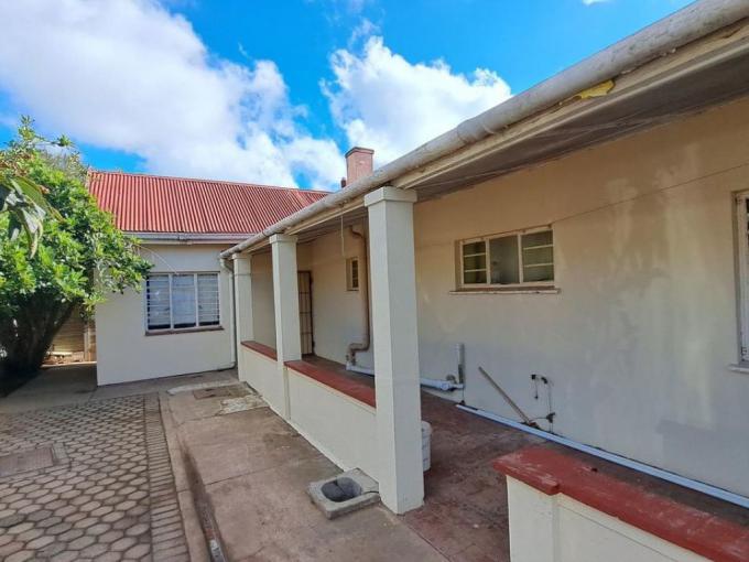 3 Bedroom House to Rent in Oudtshoorn - Property to rent - MR683274