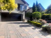  of property in Kosmosdal