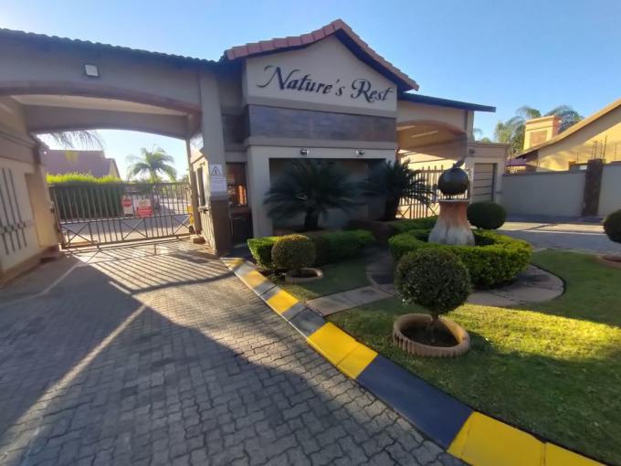 3 Bedroom House for Sale For Sale in Waterval East - MR683291