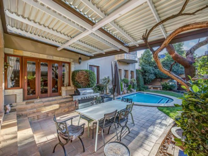 4 Bedroom House for Sale For Sale in Broadacres - MR683294