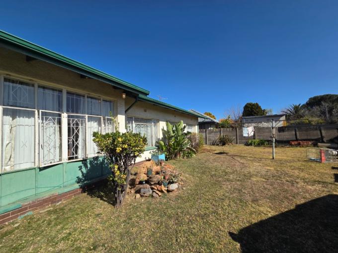 3 Bedroom House for Sale For Sale in New Redruth - MR683336