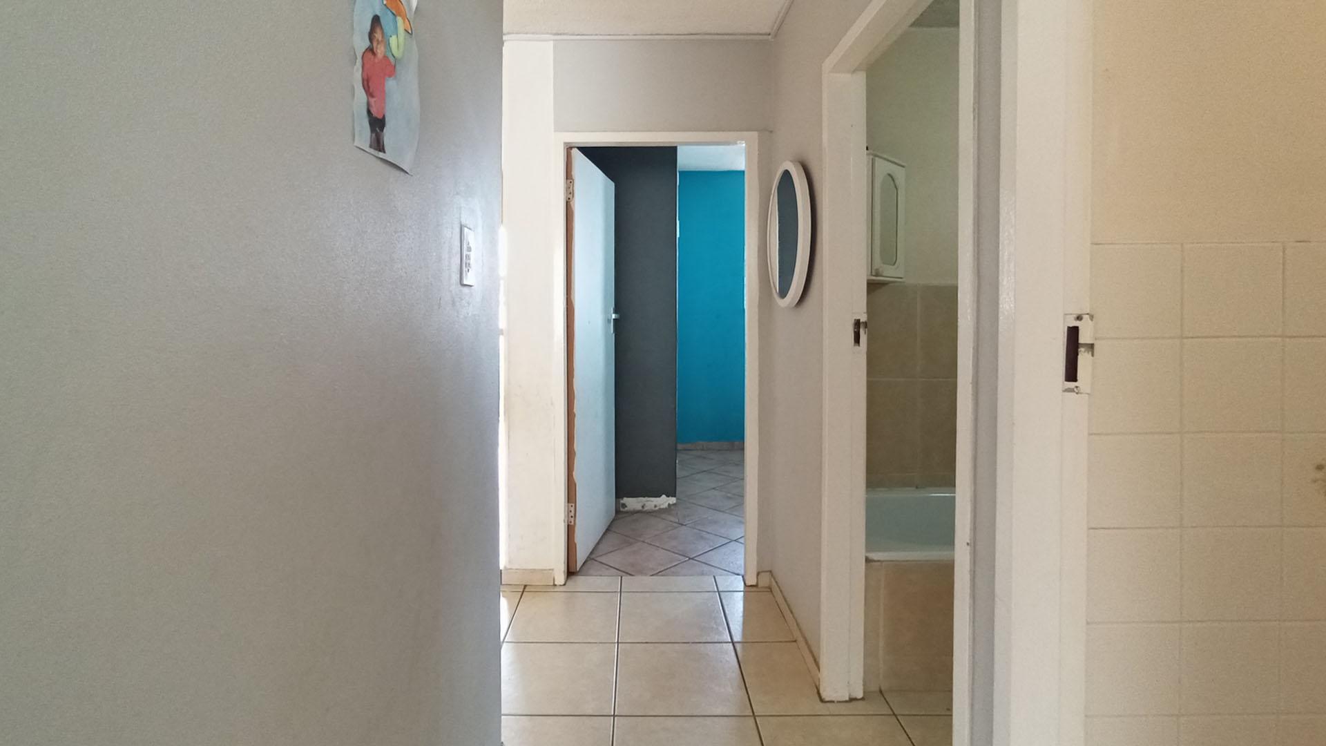 Spaces - 8 square meters of property in Wonderboom South