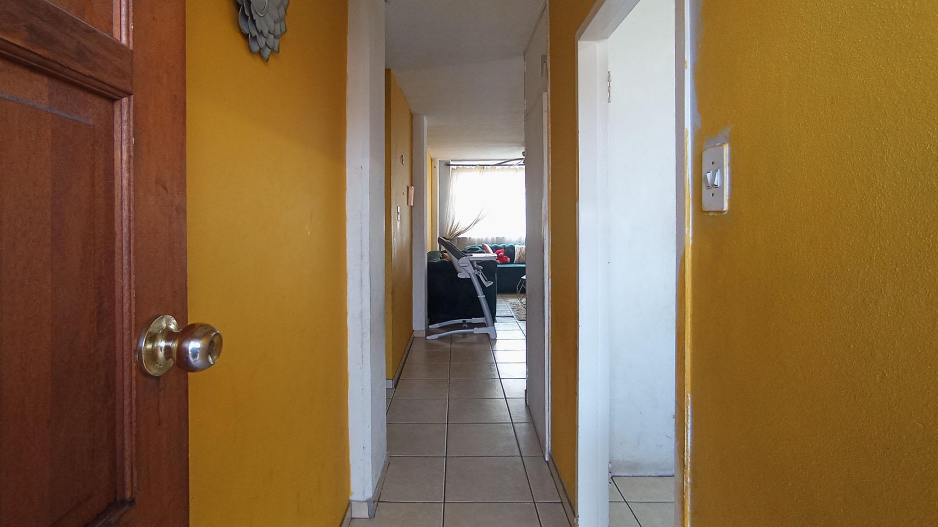 Spaces - 8 square meters of property in Wonderboom South