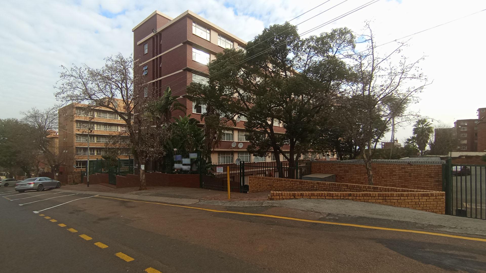 Front View of property in Wonderboom South
