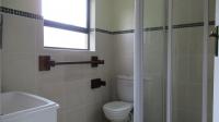 Main Bathroom - 4 square meters of property in Greengate