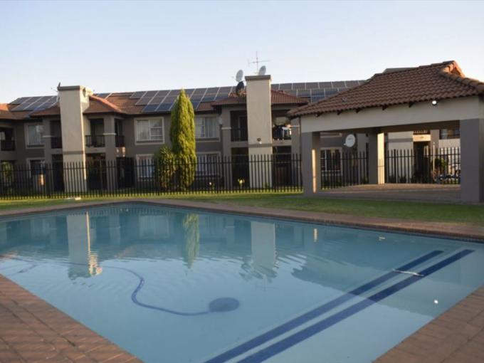 2 Bedroom Simplex for Sale For Sale in Van Dykpark - MR683355