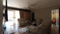 Lounges - 21 square meters of property in Willow Park Manor