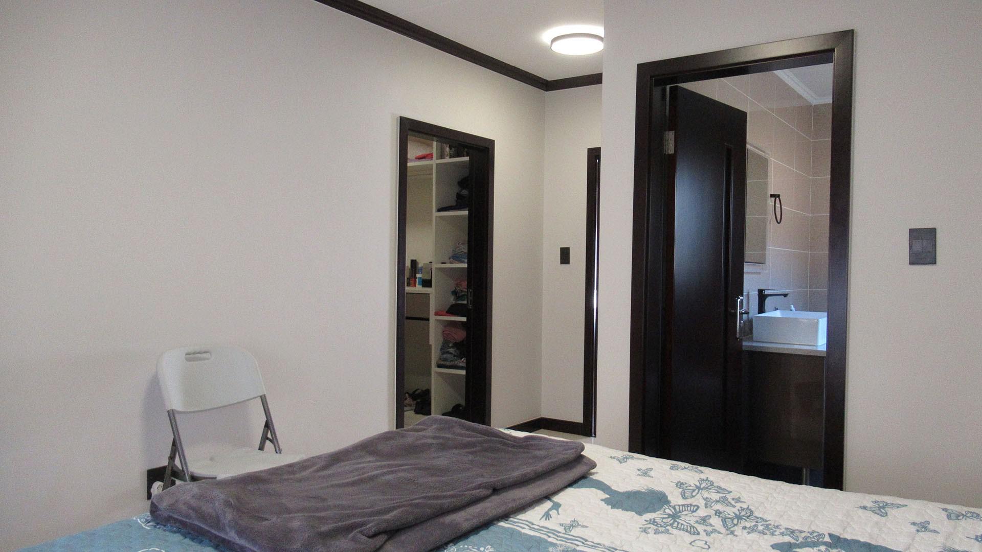 Main Bedroom - 14 square meters of property in Carlswald North Estate