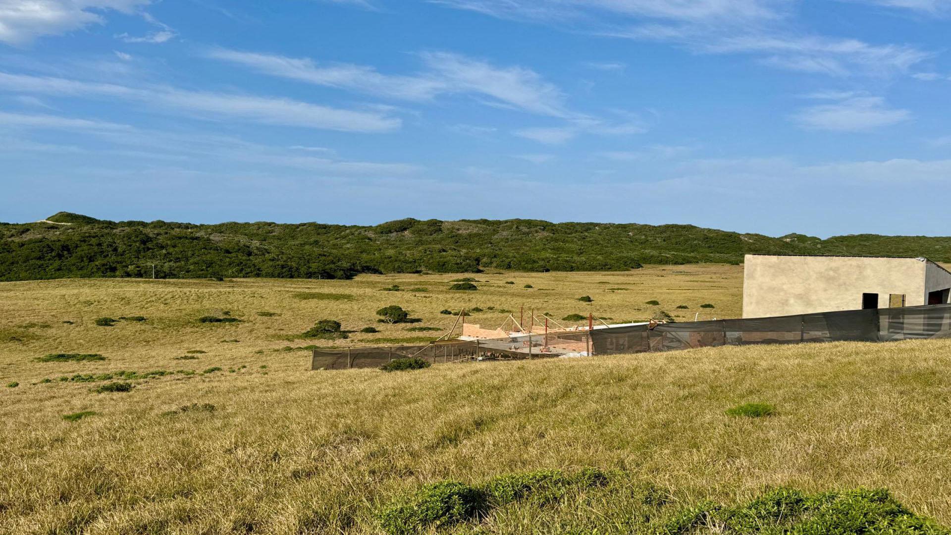 Spaces of property in Kenton On Sea