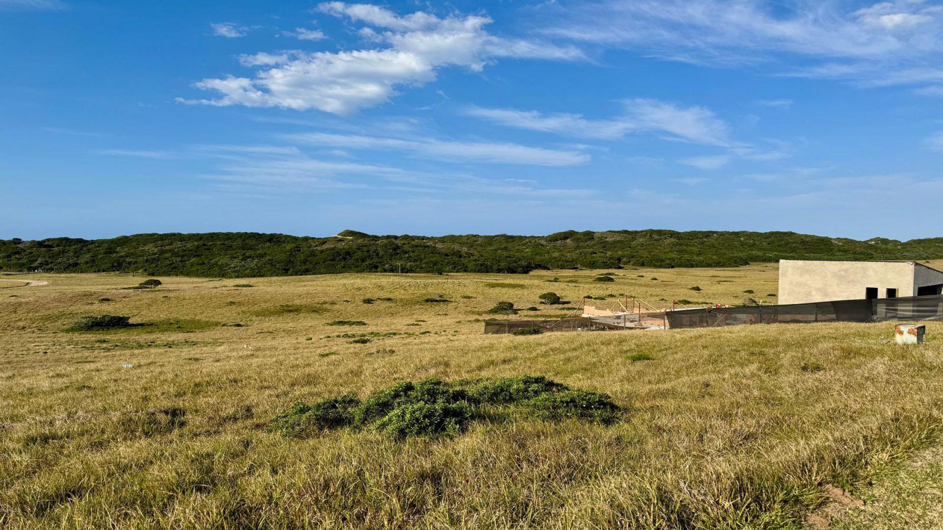 Spaces of property in Kenton On Sea