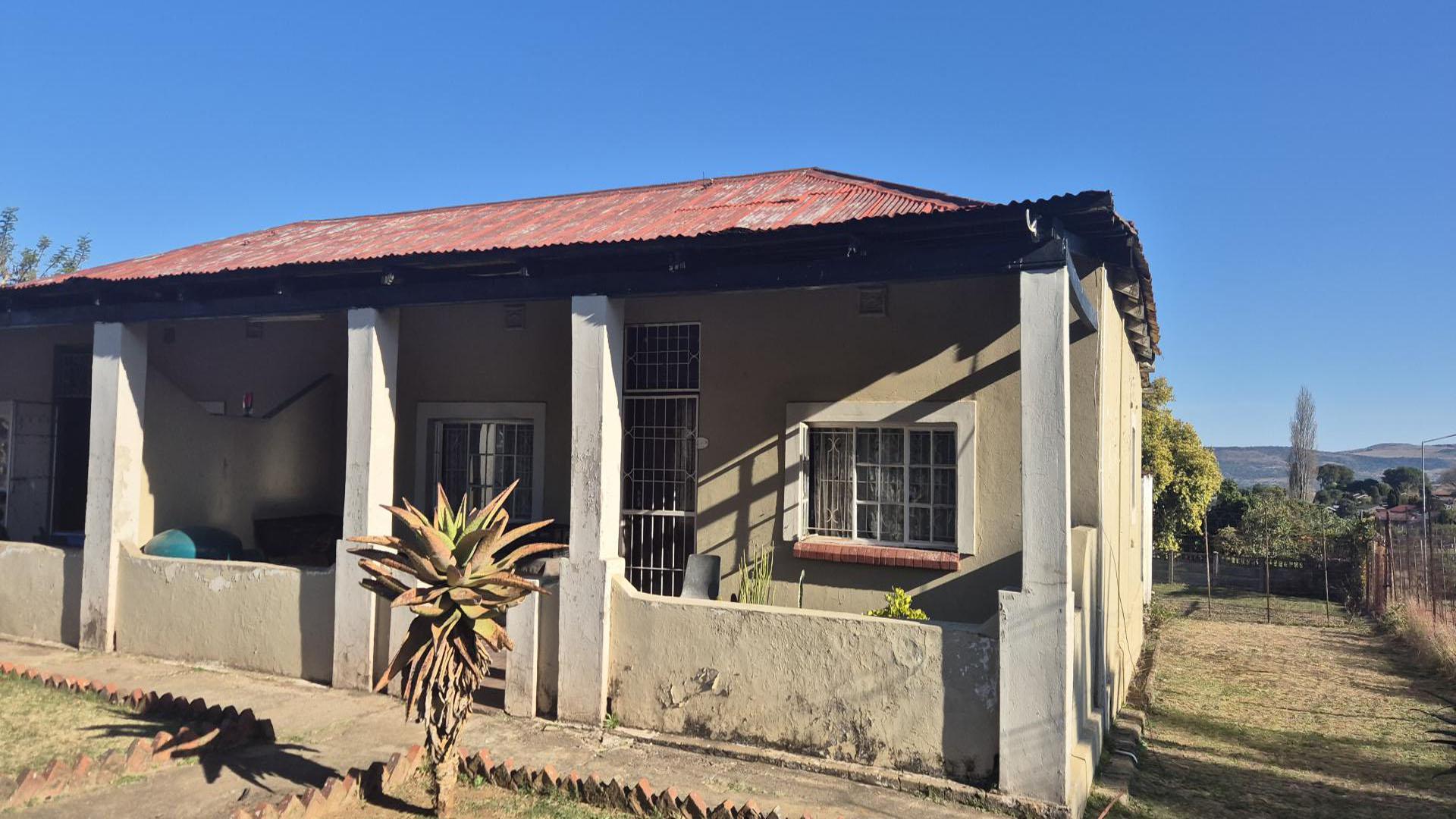 Front View of property in Glencoe