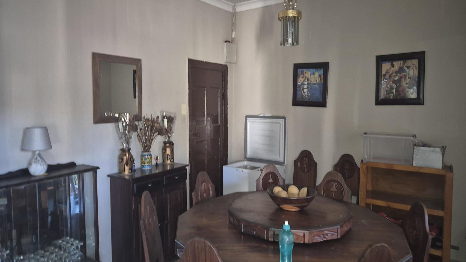 Dining Room of property in Glencoe