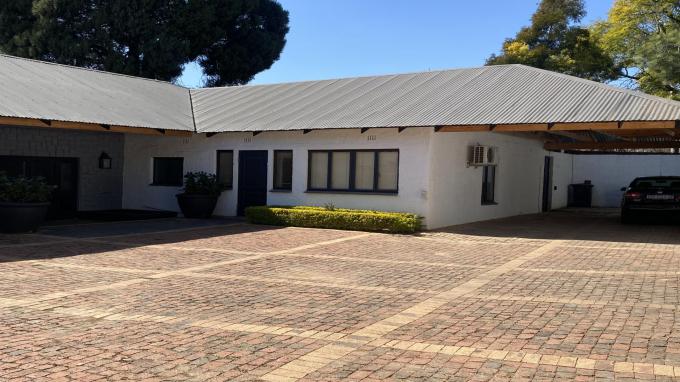 4 Bedroom Freehold Residence for Sale For Sale in Waterkloof - Home Sell - MR683417