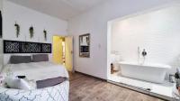 Main Bedroom of property in Waterkloof