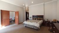 Main Bedroom - 41 square meters of property in Waterkloof