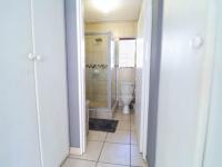  of property in Die Hoewes