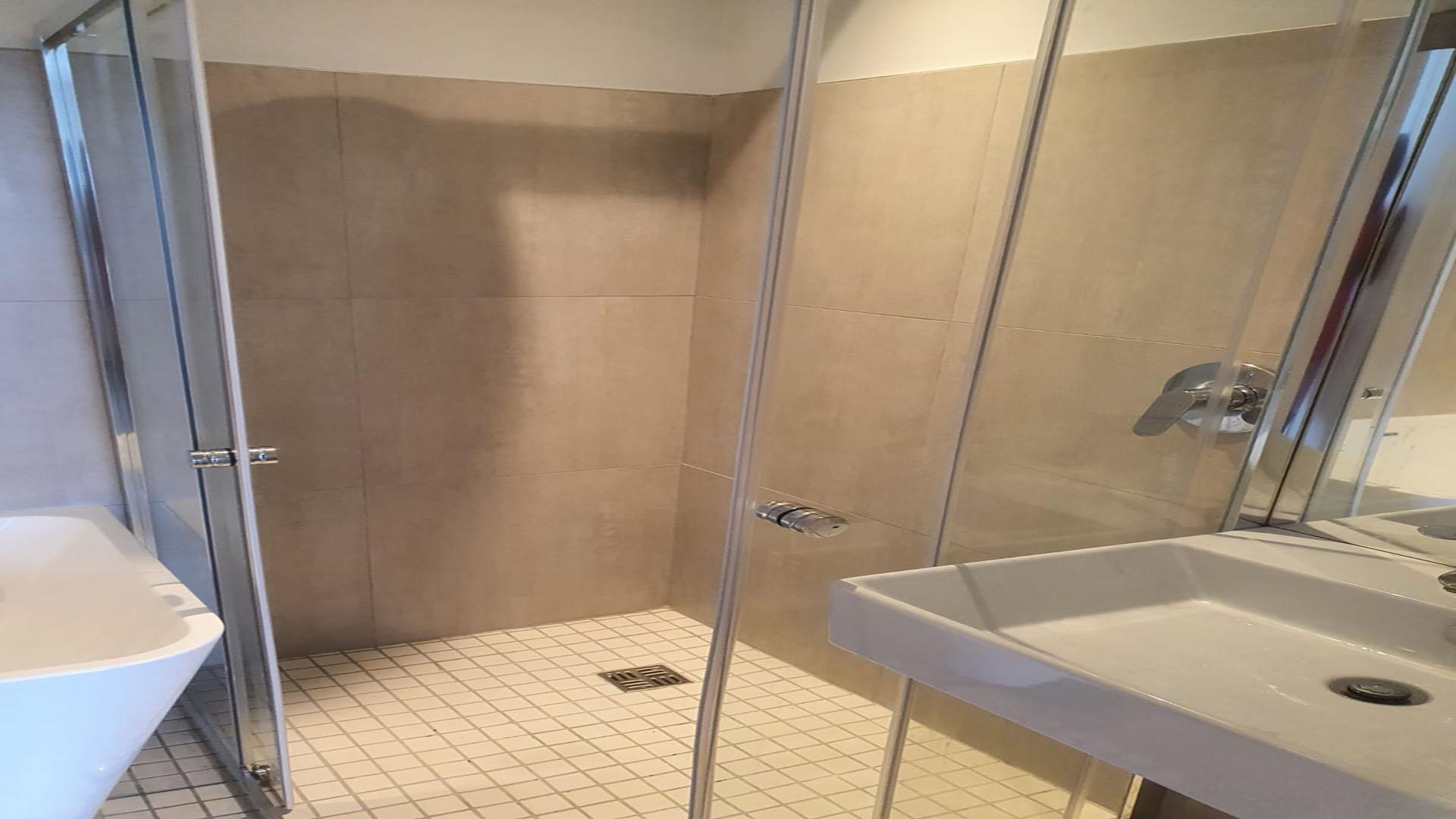 Bathroom 2 of property in Ballitoville