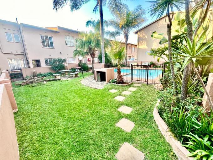 1 Bedroom Simplex for Sale For Sale in Verwoerdpark - MR683521