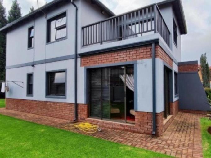 3 Bedroom Simplex for Sale For Sale in Albertsdal - MR683526