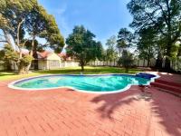  of property in Brackenhurst