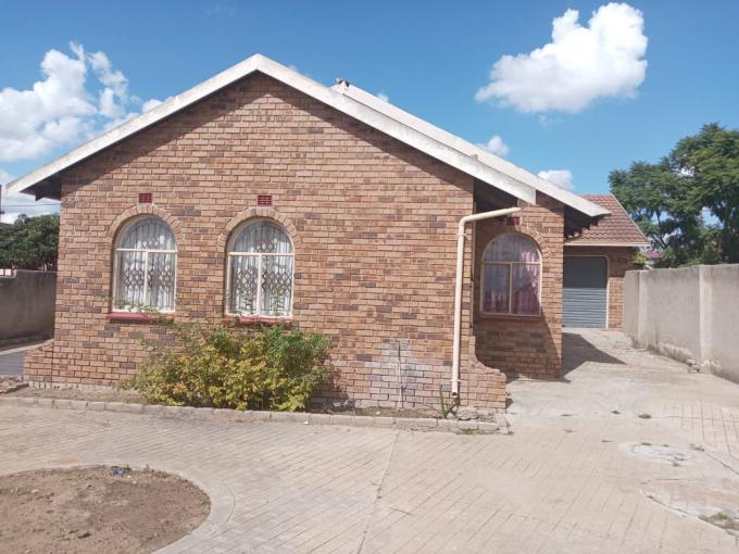 3 Bedroom House for Sale For Sale in Seshego-D - MR683540