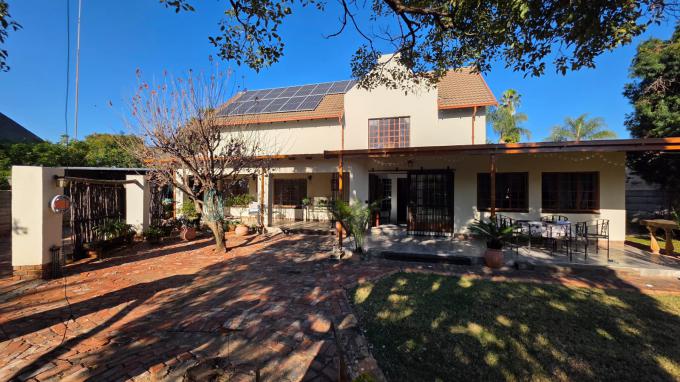 5 Bedroom House for Sale For Sale in Doornpoort - MR683550