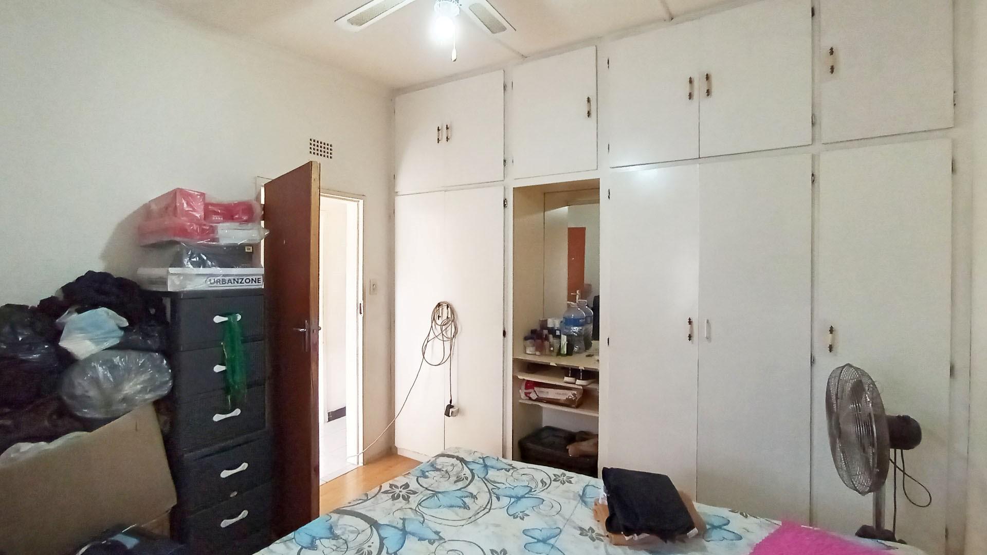 Bed Room 2 - 14 square meters of property in Newlands West