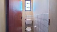 Bathroom 1 - 8 square meters of property in Newlands West