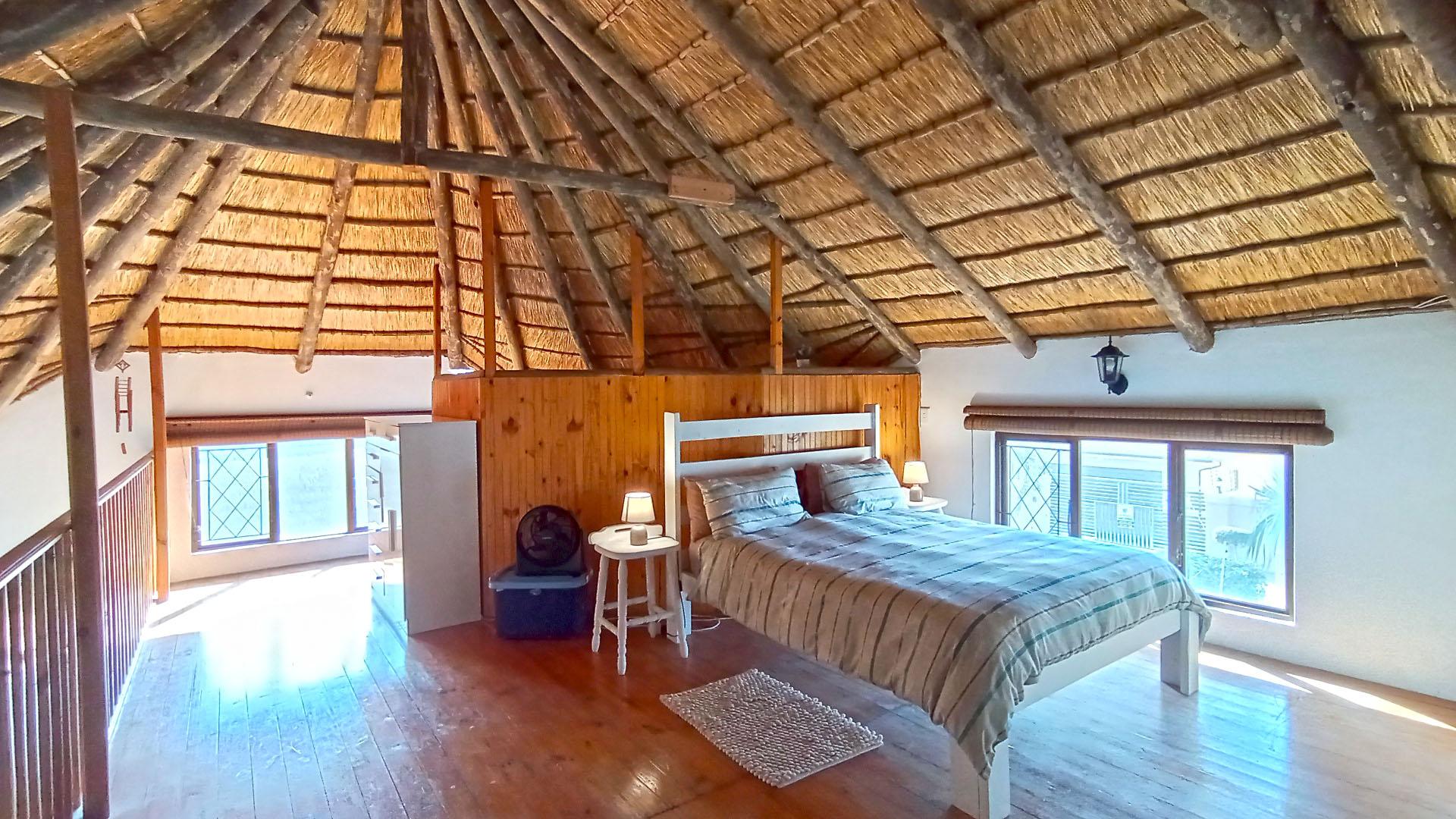 Main Bedroom - 30 square meters of property in Mtwalumi