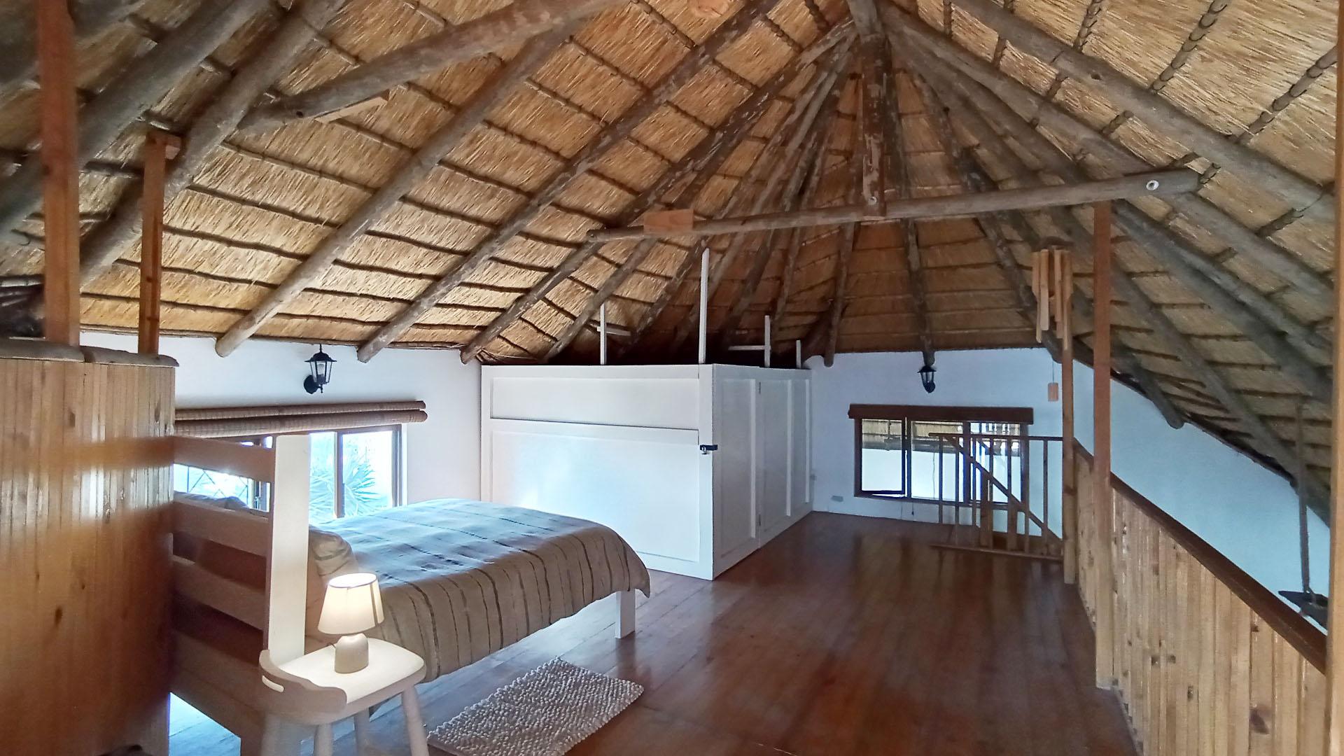 Main Bedroom - 30 square meters of property in Mtwalumi