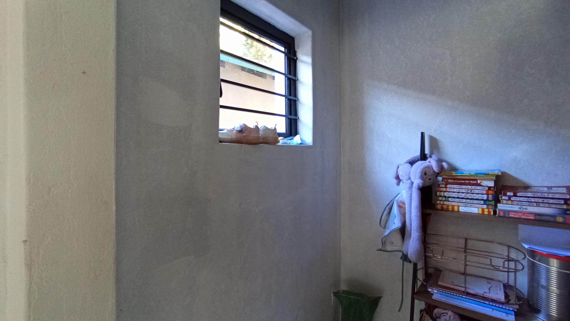 Spaces - 55 square meters of property in Strubensvallei