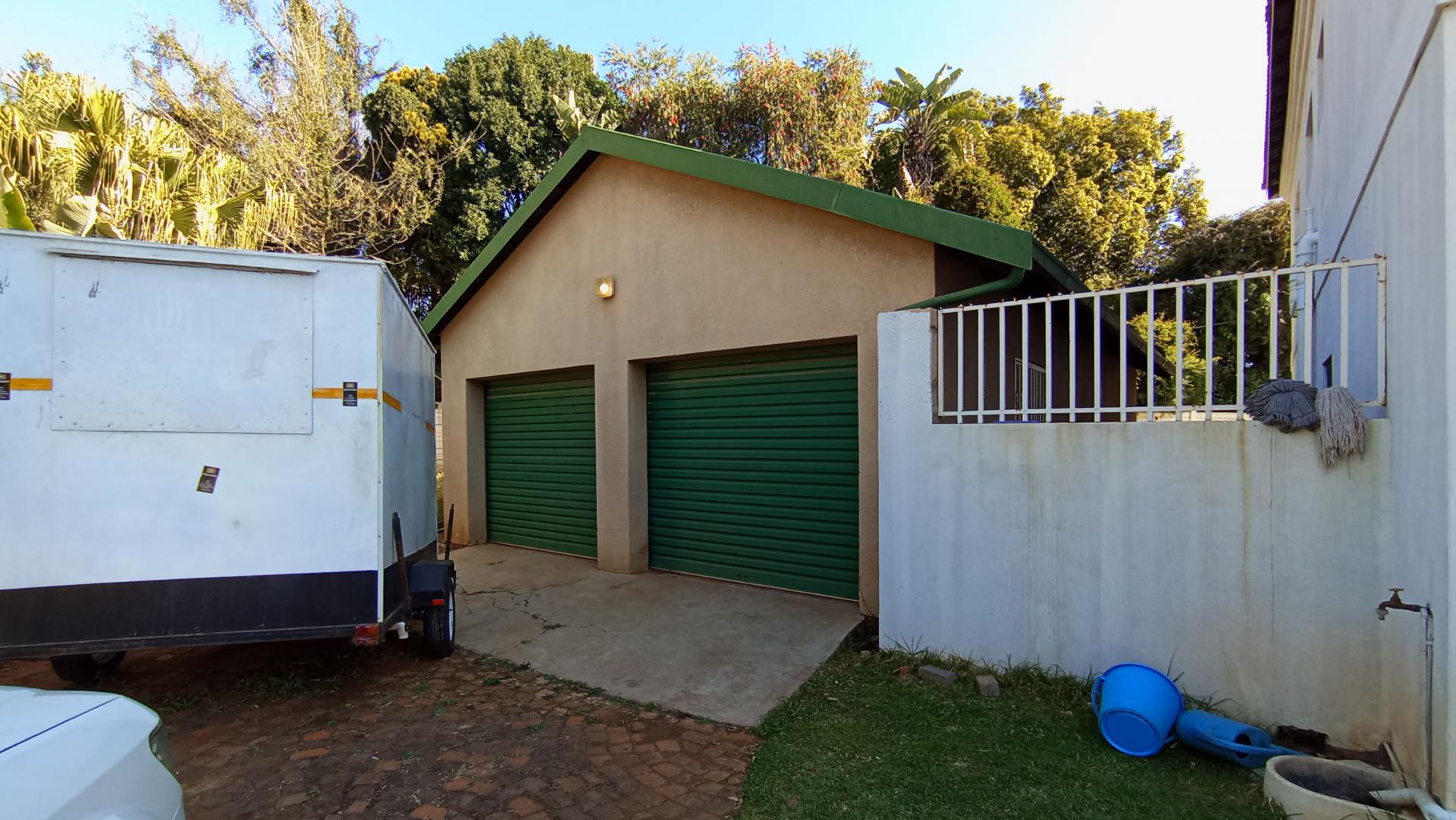 Front View of property in Strubensvallei