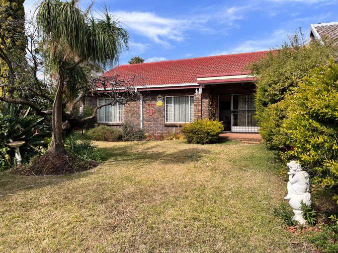 3 Bedroom House for Sale For Sale in Sinoville - MR683599