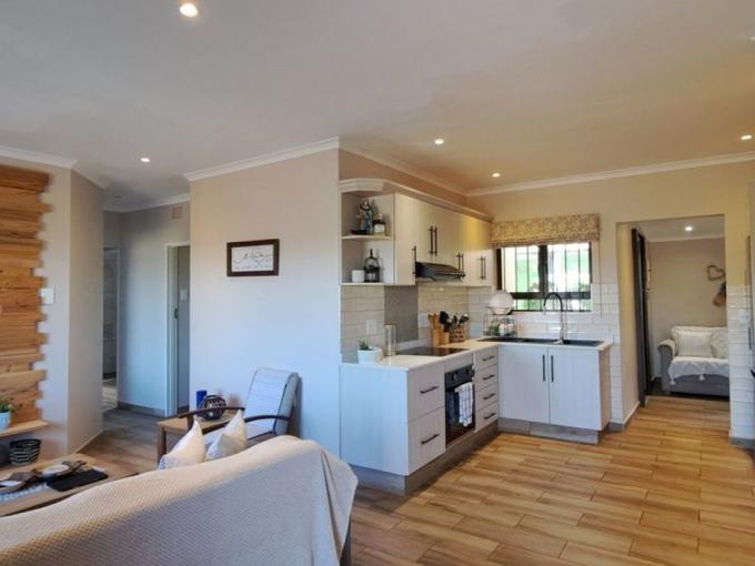 2 Bedroom Simplex for Sale For Sale in Waterfall - MR683617