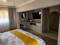  of property in Bendor