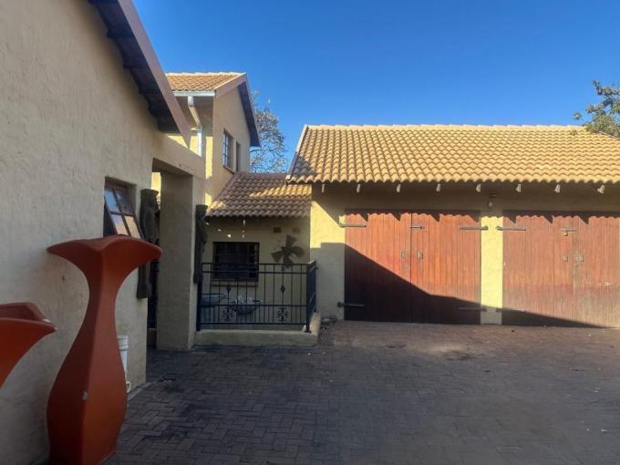4 Bedroom House to Rent in Cashan - Property to rent - MR683645