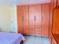  of property in Geelhoutpark