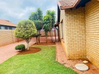  of property in Geelhoutpark