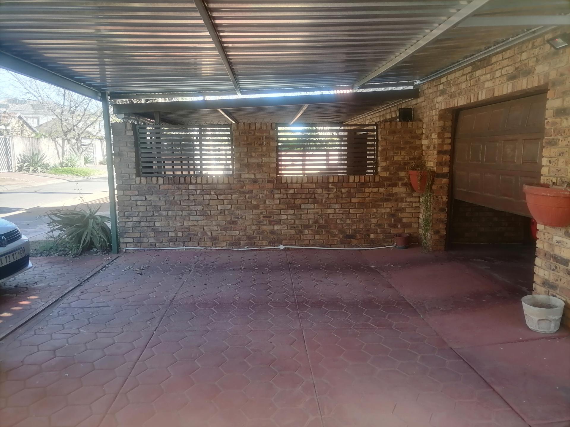  of property in Doornpoort