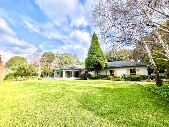 4 Bedroom House for Sale For Sale in Lakefield - MR683701