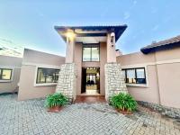  of property in De Deur