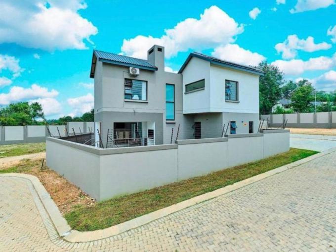 House for Sale For Sale in Bryanston East - MR683716
