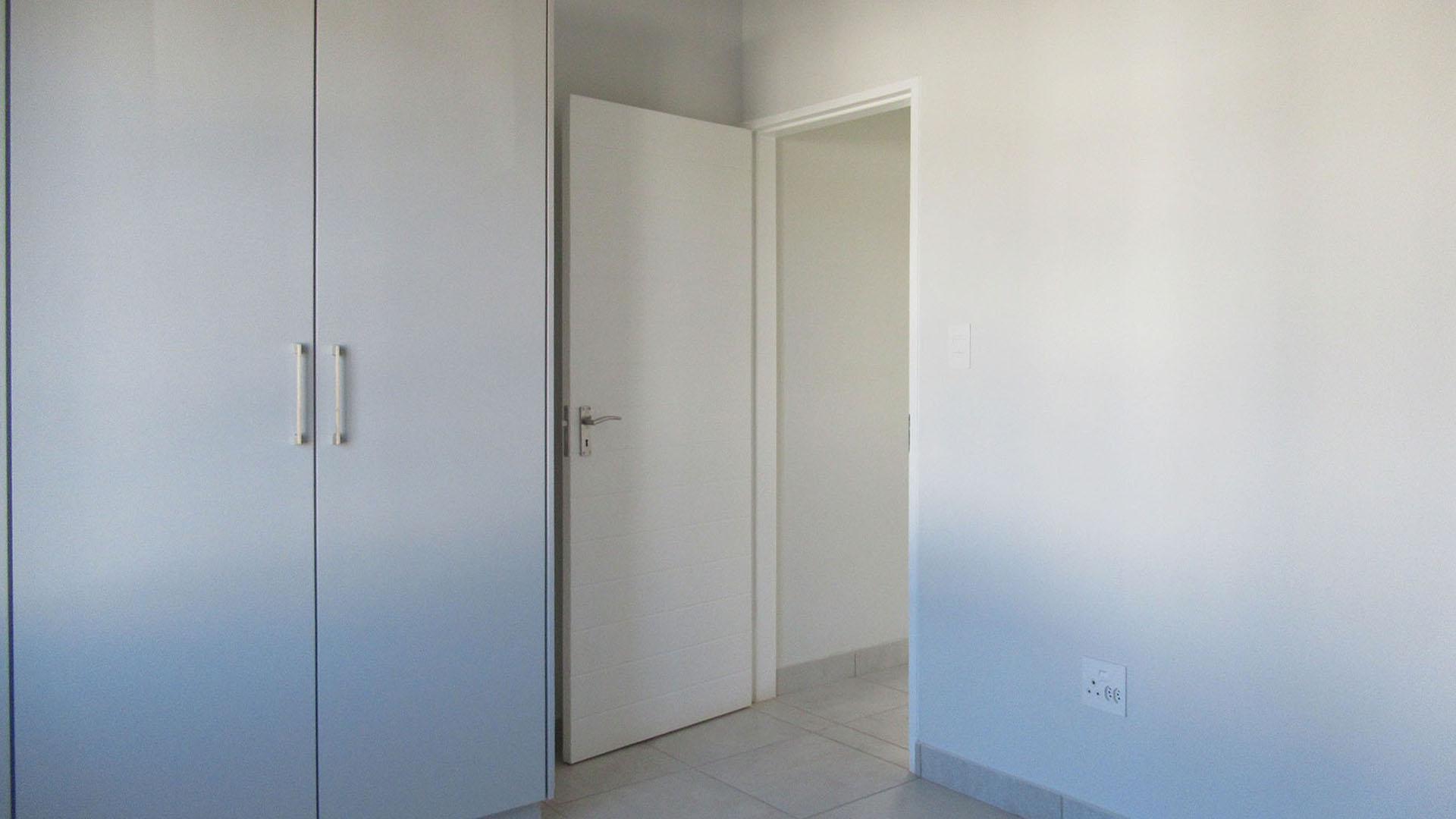 Bed Room 1 - 11 square meters of property in Homes Haven