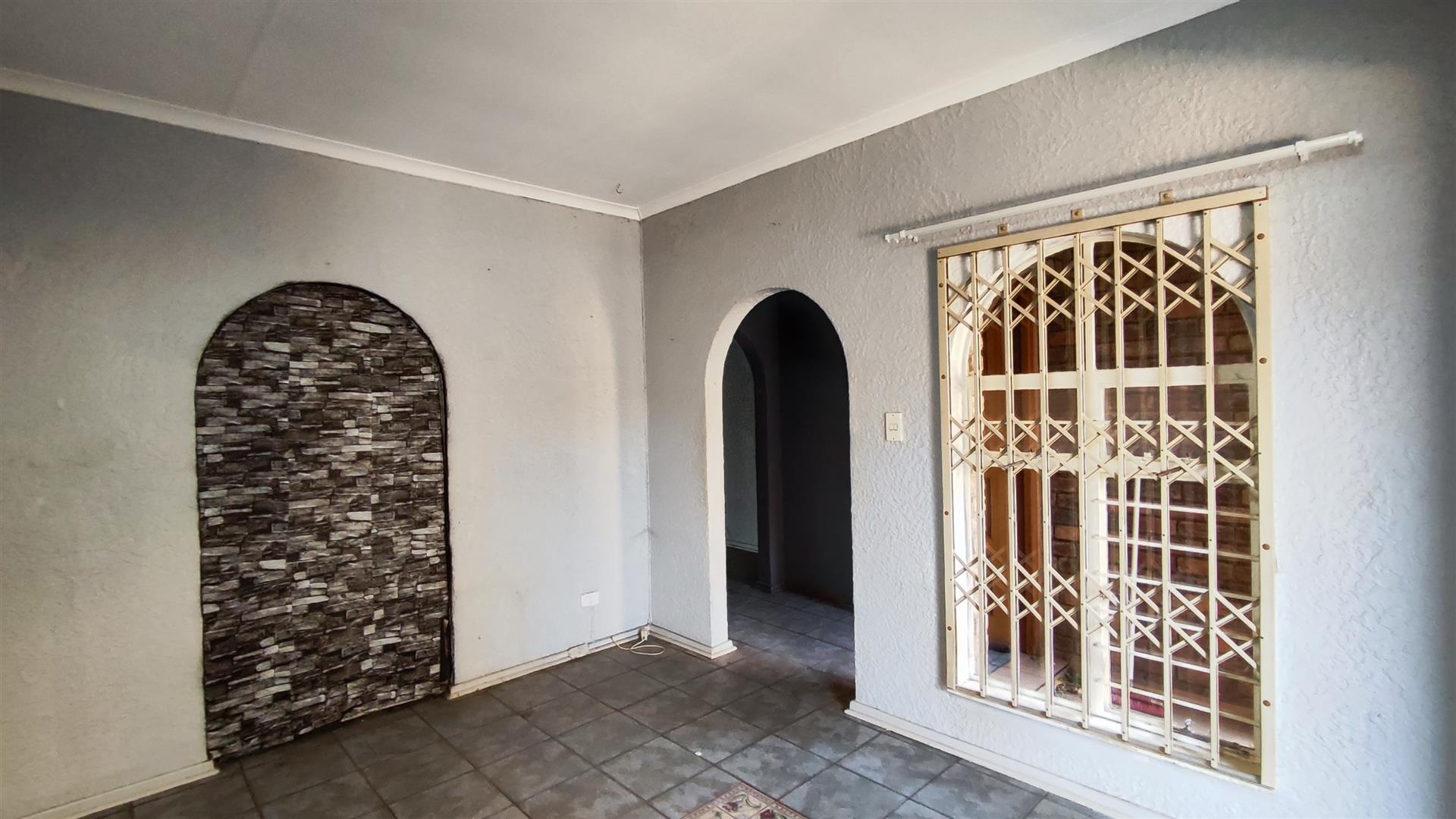 Dining Room - 15 square meters of property in Birchleigh North