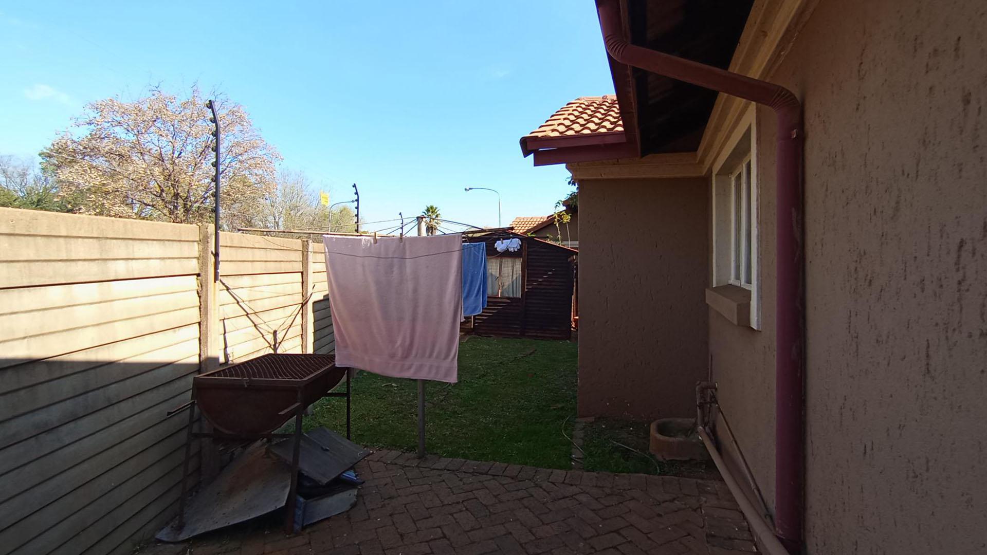 Backyard of property in Pierre van Ryneveld