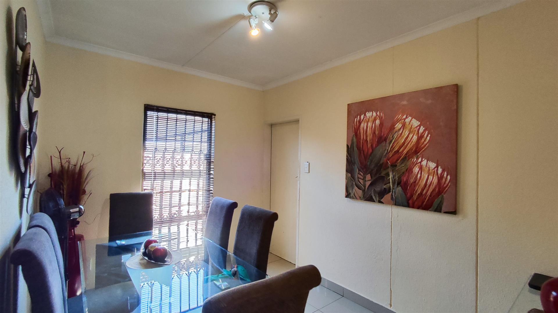 Dining Room - 9 square meters of property in Vanderbijlpark