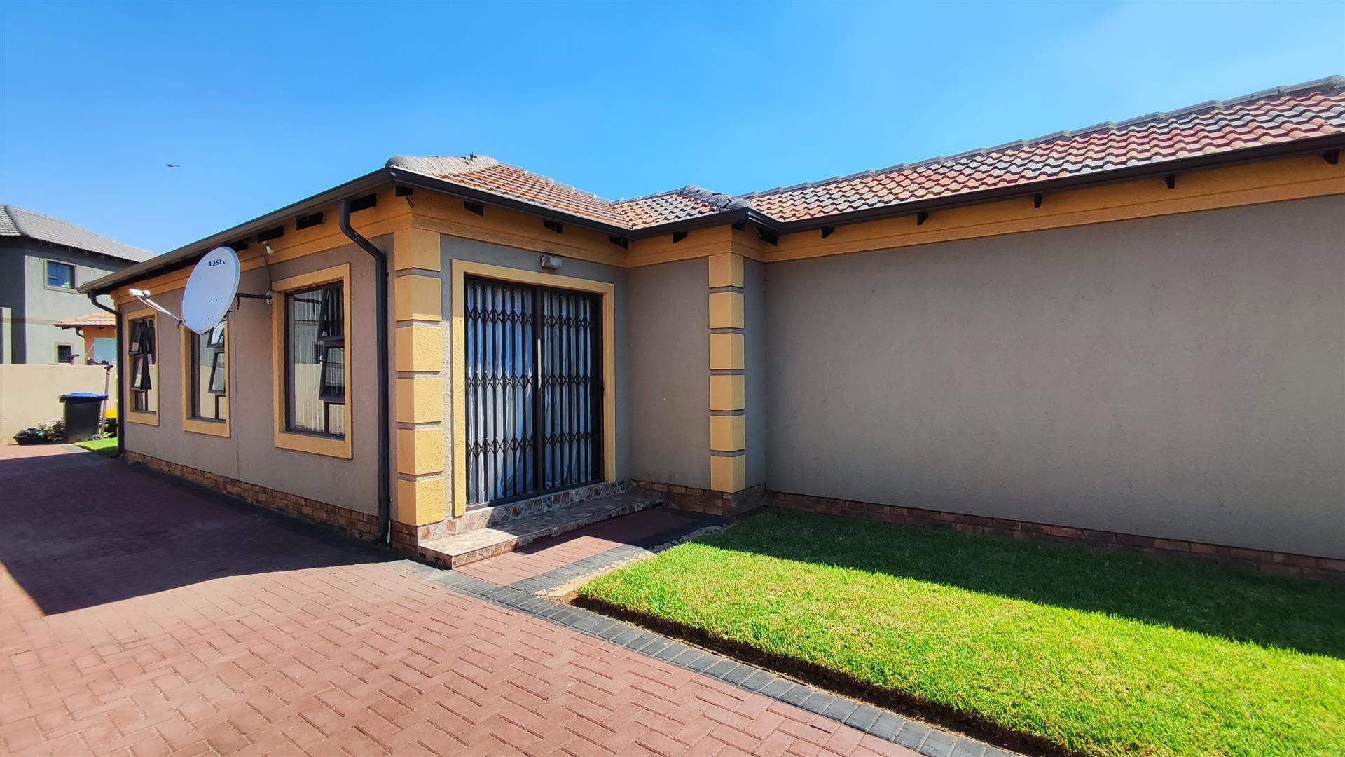 Front View of property in Vanderbijlpark