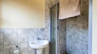 Main Bathroom - 2 square meters of property in Vanderbijlpark