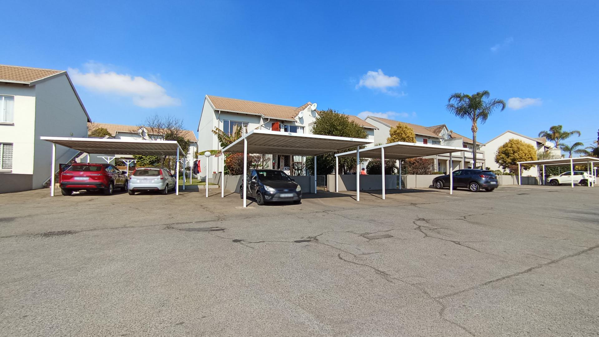 Front View of property in Eden Glen